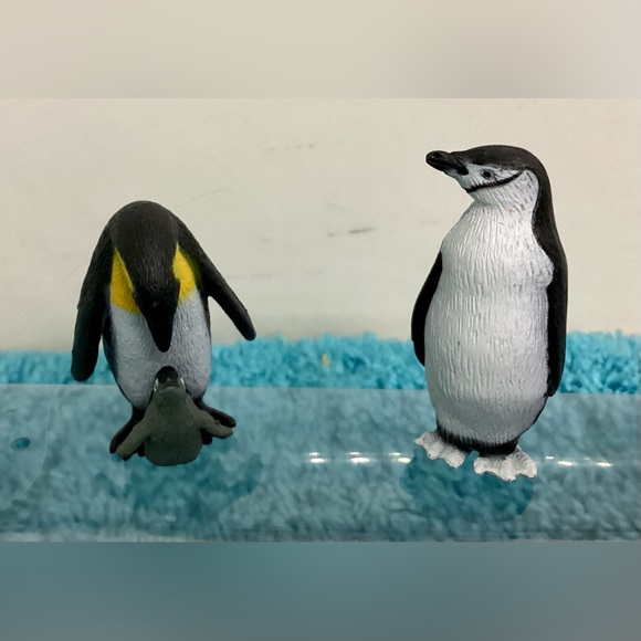 Safari Ltd Penguins Toob - Picture 14 of 16